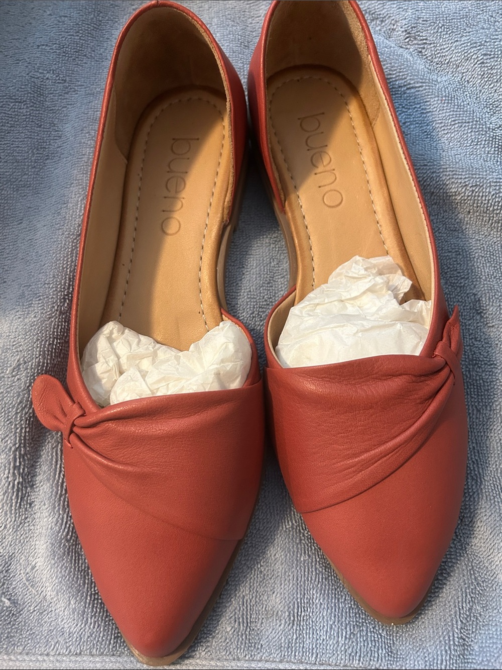 Bueno Women's Pointed Knot Flats - Terracotta